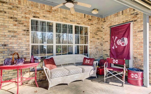 Starkville Vacation Rental ~ 2 Mi to Msu!
