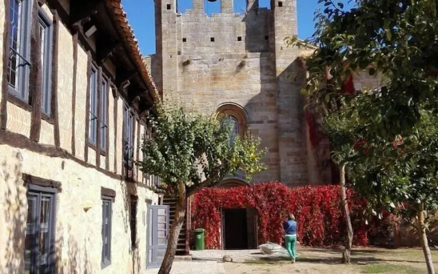 Posada Santa Maria La Real