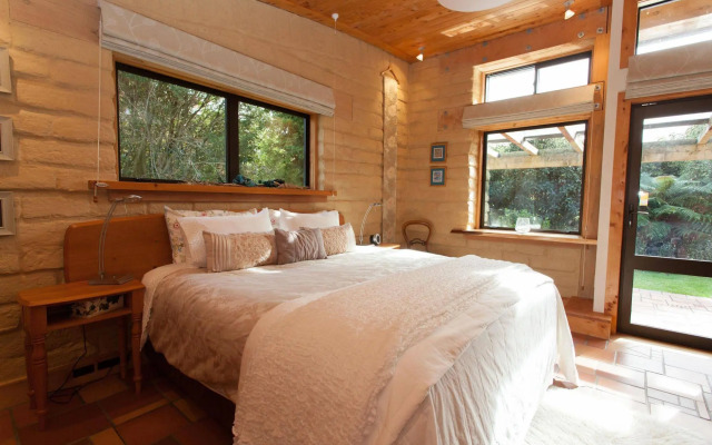 Earthstead Villas