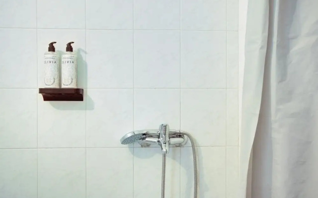 Harmony Apartment 4 by Rentalspro