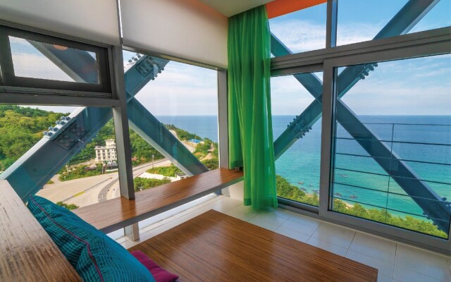 Haslla Art World Museum Hotel