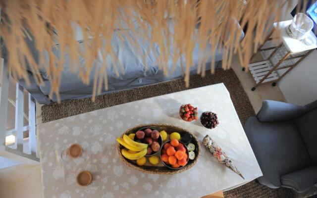 Dandy on the beach Fisherman's House - By the Sea