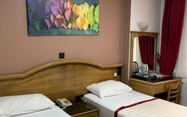 Nil Hotel