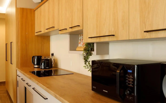 Royal Cafe Apartman