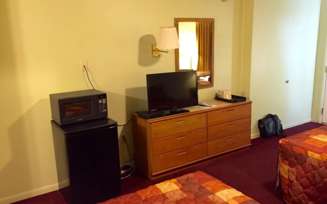 Sebring Inn