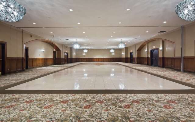 Best Western Plus Lamplighter Inn & Conference Centre