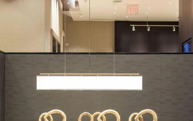 Courtyard New York QueensFresh Meadows