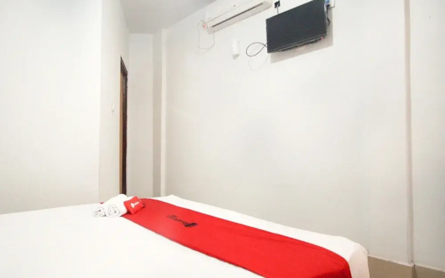 RedDoorz near Mall Abepura
