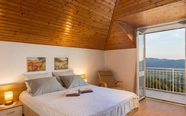 Apartment Source With Private Pool