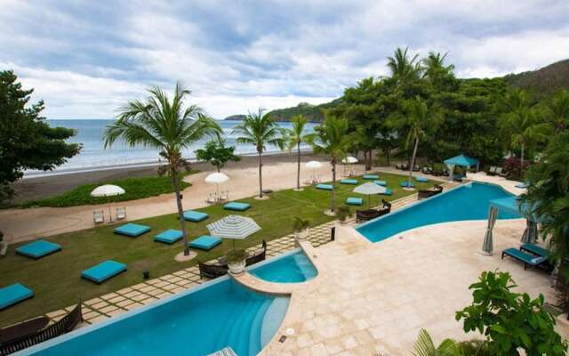 Classy artsy ocean-view unit near pool at Pacifico in Coco sleeps 6