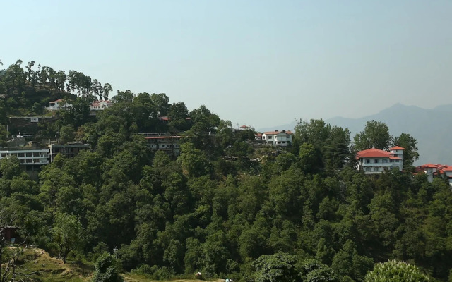 OYO Rooms Mussoorie Library