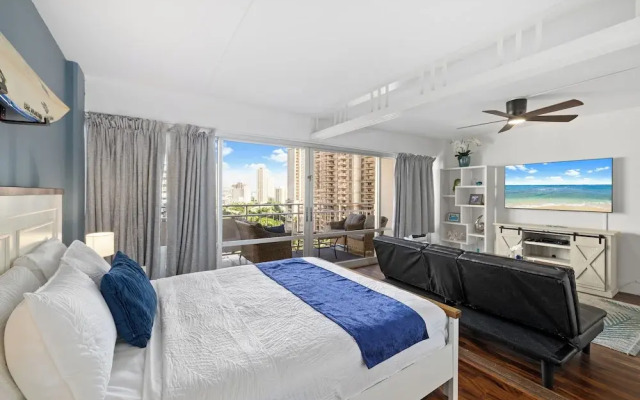 Ilikai Hotel Studio