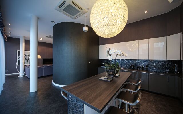 EPIC Apartments Seel Street