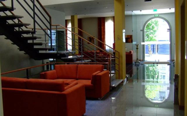 Hotel Apartamento Geres Ribeiro