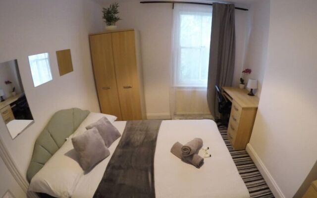 Hollybush Row Rooms