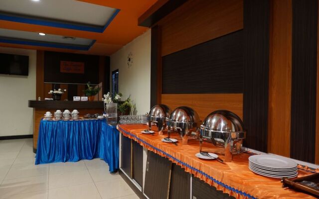 OYO 1161 Stefani City Hotel