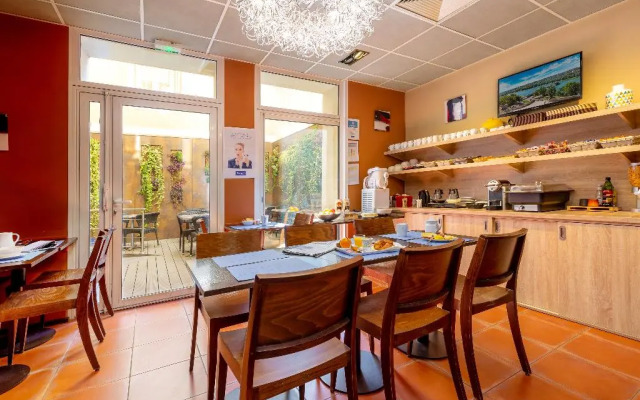 Kyriad Avignon Palais Des Papes