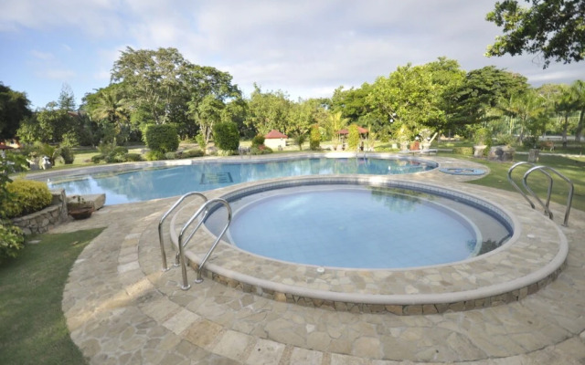 Monte Costa Resort