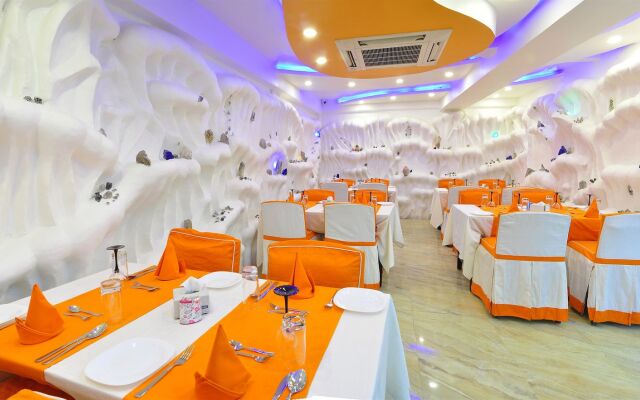 Royal Penguin Boutique Hotel & Spa