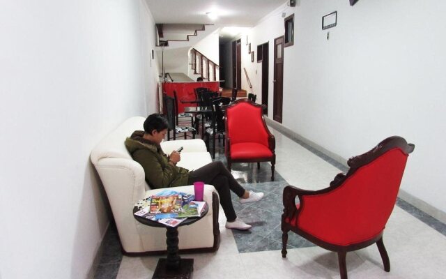 Hotel Chandelier Park