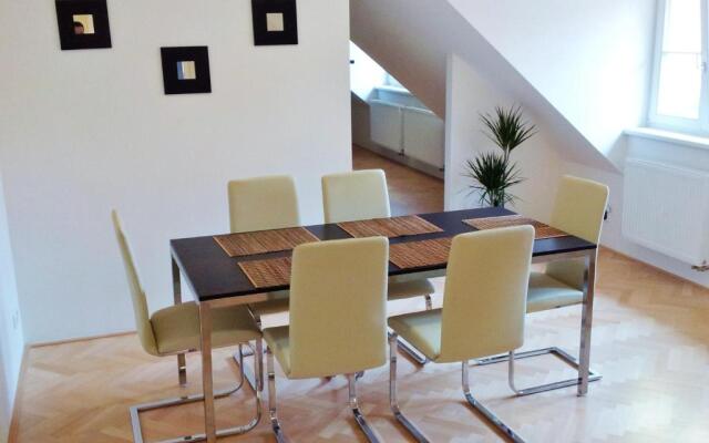 Selinor Old Town Apartments