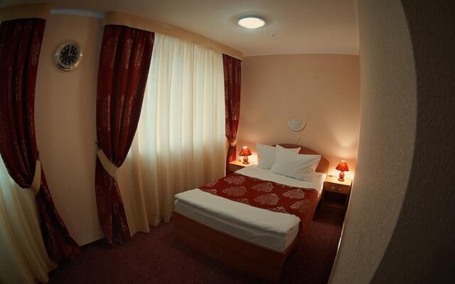 Отель Украина