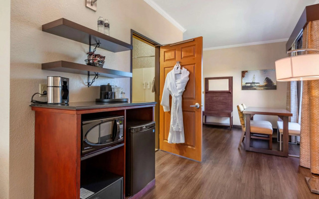 Best Western Premier Bridgewood Resort Hotel