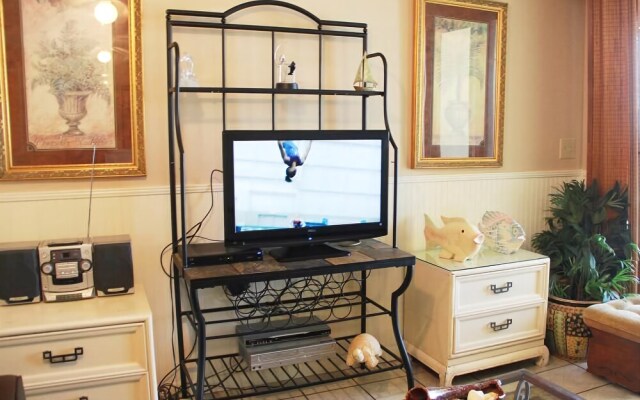 Phoenix II 2045 by RedAwning