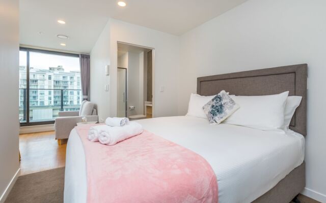 Star Queens Serviced Apartments