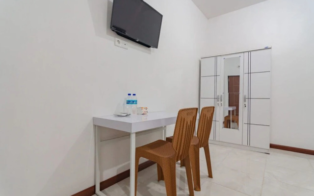 RedDoorz near Mall Ramayana Rapak Balikpapan