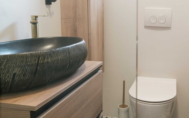 Villa La Ze - Three Bedroom Villa With Swimming Pool