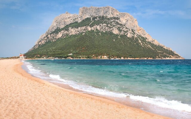 Bilo Danilo Few Minutes From Sea