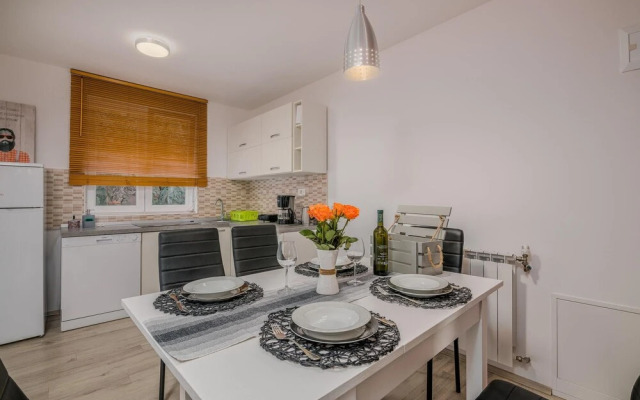 Amazing Apartment in Vrbnik With 1 Bedrooms and Wifi