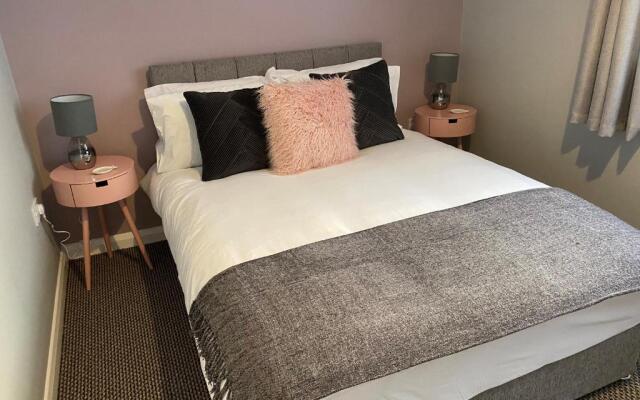 Blackpool Sleepover Apartment 2 Free Parking Sleeps 6