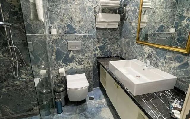 Yeni̇ Sevcan Hotel