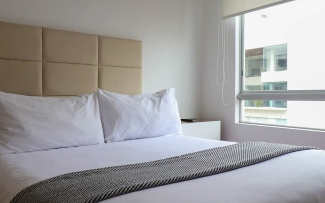 w Trendy 2BR in the Heart of Miraflores