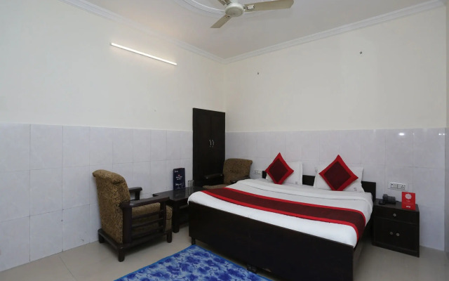 OYO 12868 Hotel City Lite