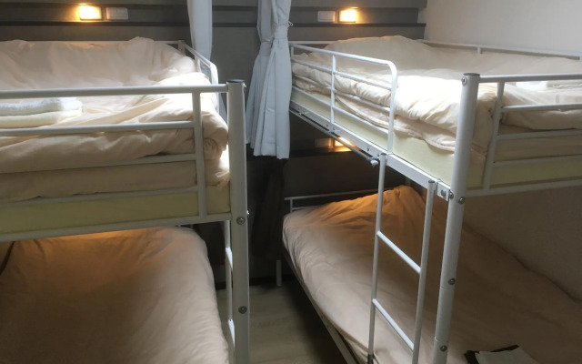 Keimei Guest House - Hostel