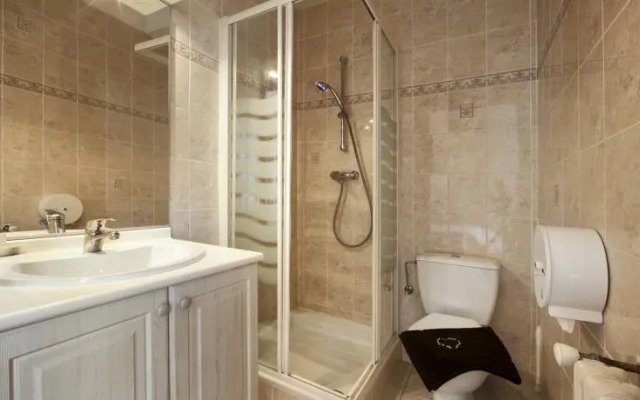 Hotel Restaurant LAuré du Lac