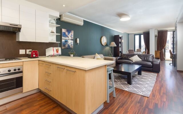 Adderley Terraces J11