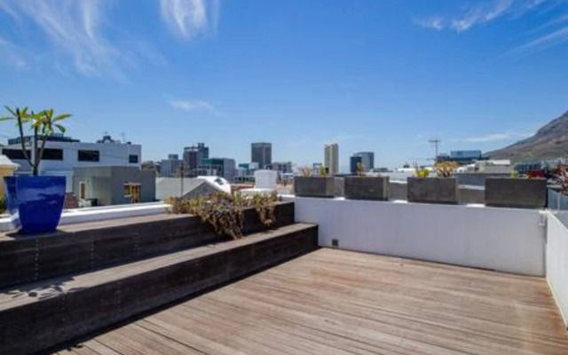 Signal Hill 1 by CTHA, Cape Town