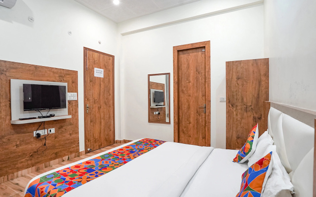 Fabhotel Sirtaj Suites