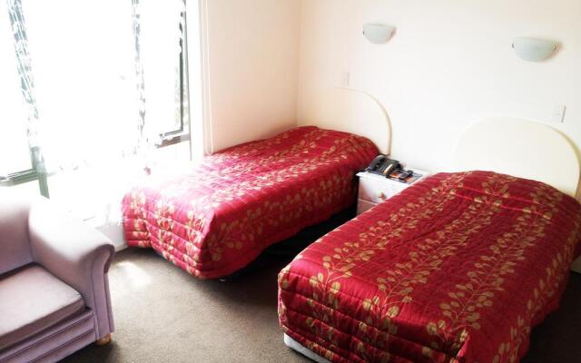 Samhil Motor Lodge