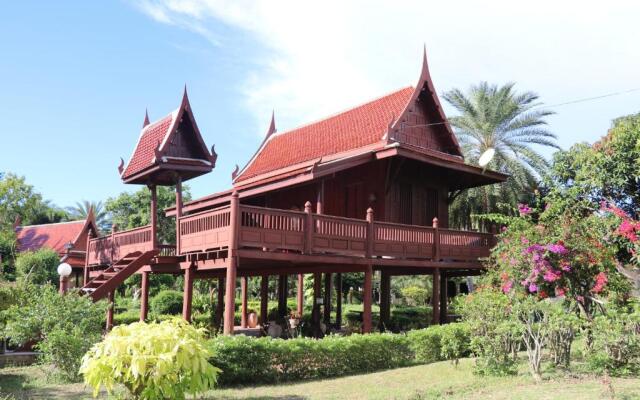 บ้านไทยรีสอร์ท