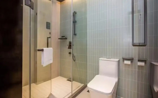 Yifeng hotel