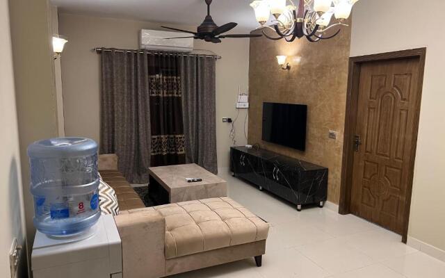 Super Deluxe three bedroom apartment