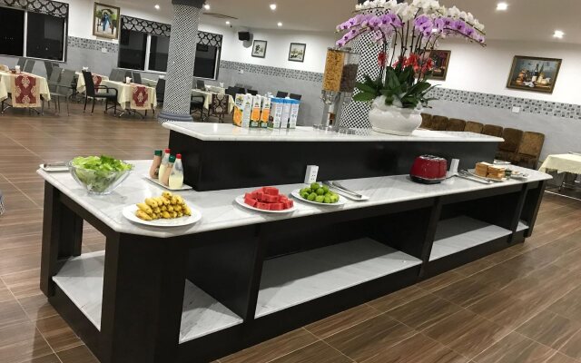 Long Bao Chau Hotel