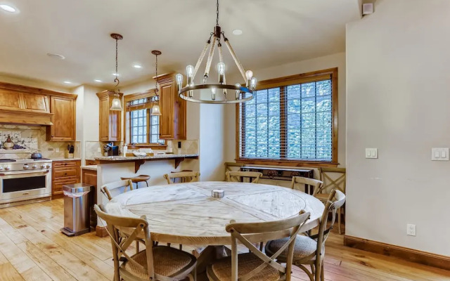 Vail Valley Views Hot Tub