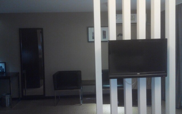Echarm Hotel Hankou Railway Changgang Metro Station