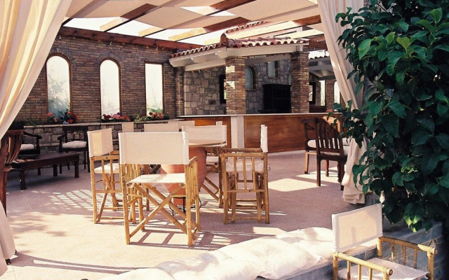 Nicolas Village Club